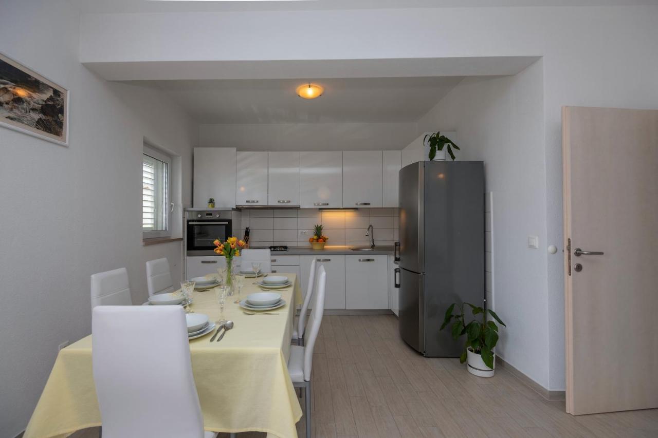 With Big And Free Private Parking Appartement